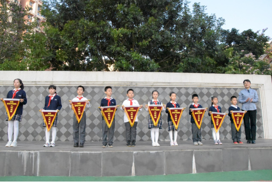 2021.11.29小学部第十四周升旗仪式纪实1924.png