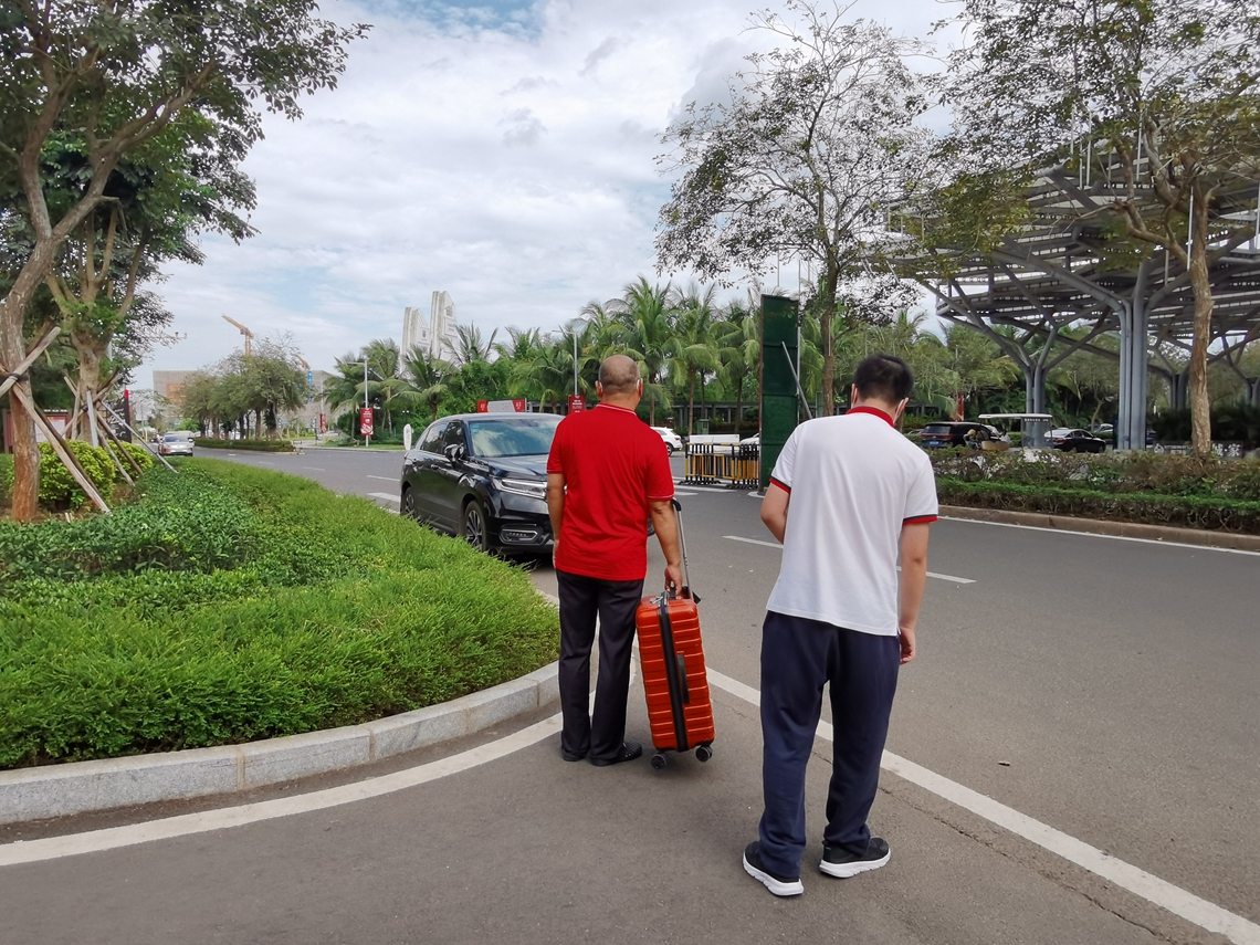 发现异常家长带离 (17).jpg